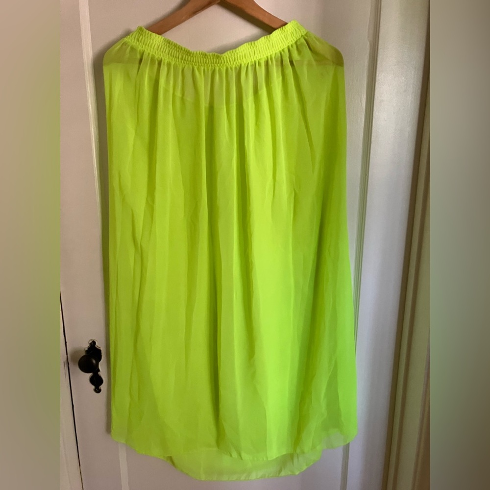 American Apparel Chiffon skirt. Size: XS/ S Color: Neon lime green